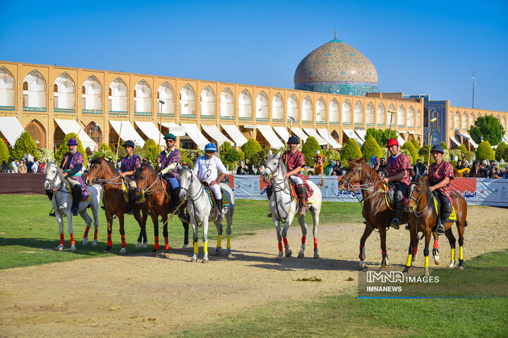 مسابقه چوگان در میدان امام(ره)