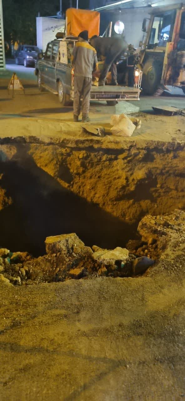 اصلاح خط لوله فاضلاب و ایمنسازی خیابان شهیدان کاظمی انجام شد