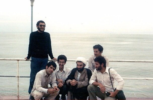 رفاقتی در میان راهپیماییها/ از تدریس برابر چشم ساواک تا تشکیل شبکههای زیرزمینی