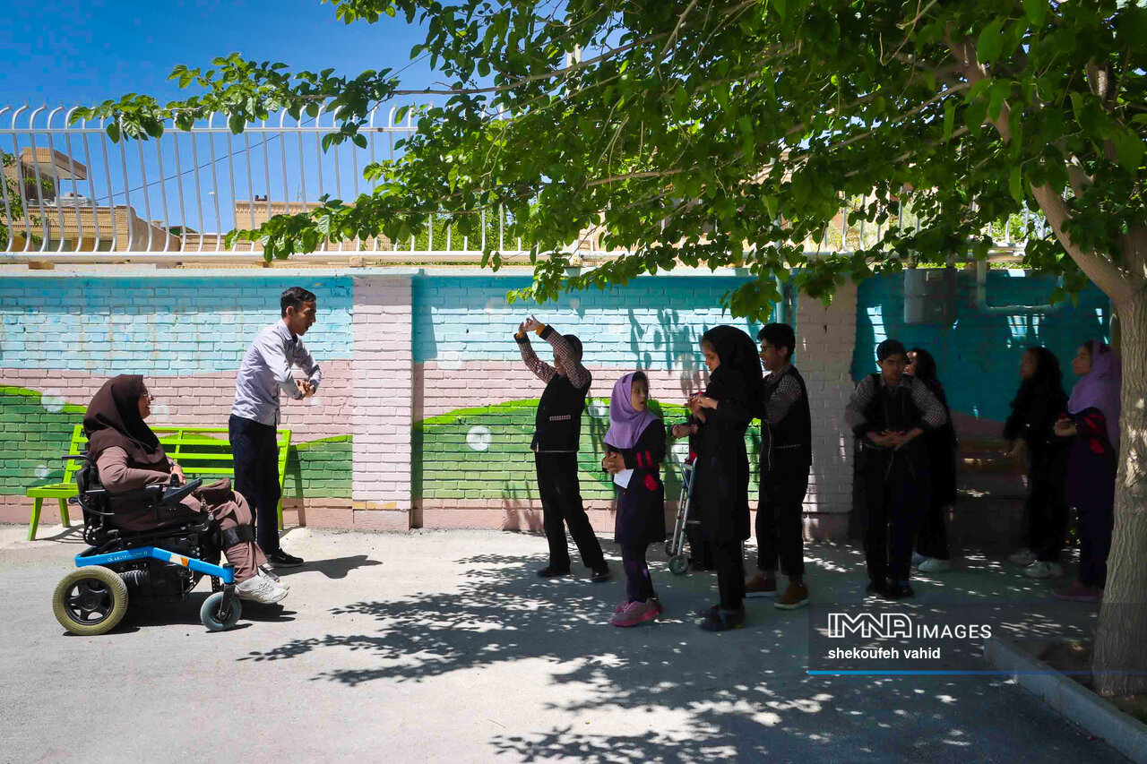 ساخت ۲۰۰ کلاس درس در سال‌جاری در زنجان