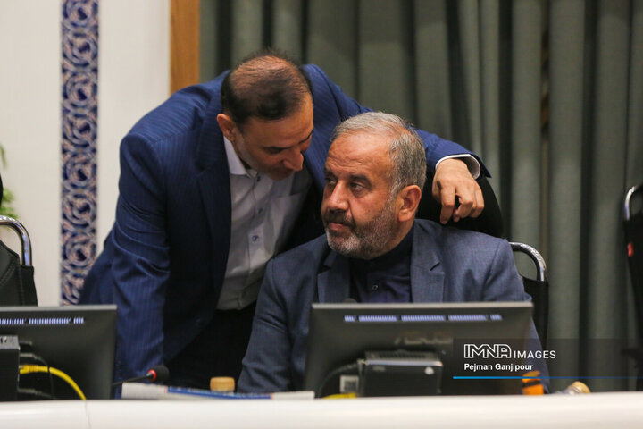 صحن علنی شورای شهر اصفهان