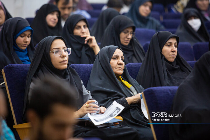 نشست هم افزایی مجموعه های فرهنگی اصفهان