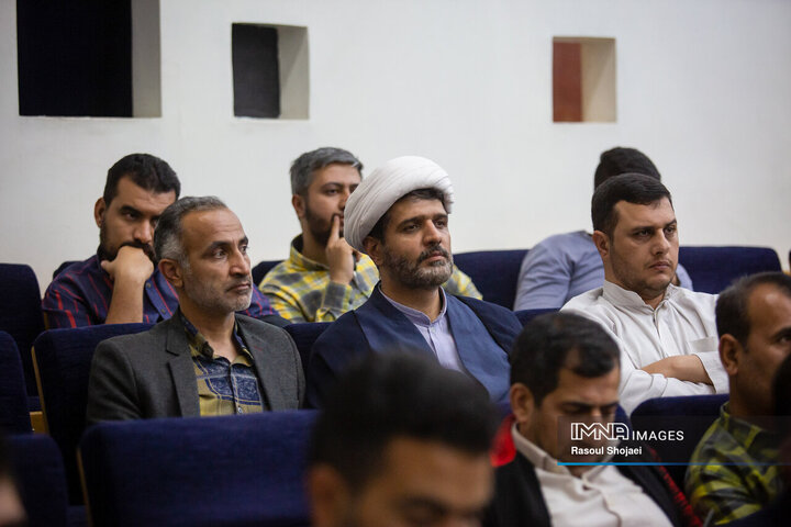 نشست هم افزایی مجموعه های فرهنگی اصفهان