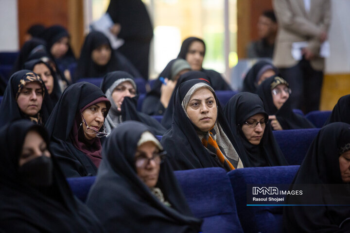 نشست هم افزایی مجموعه های فرهنگی اصفهان