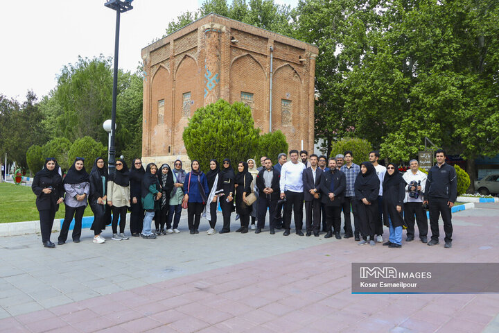 تور رسانه‌ای بازدید خبرنگاران آذربایجان شرقی از اماکن تاریخی مراغه