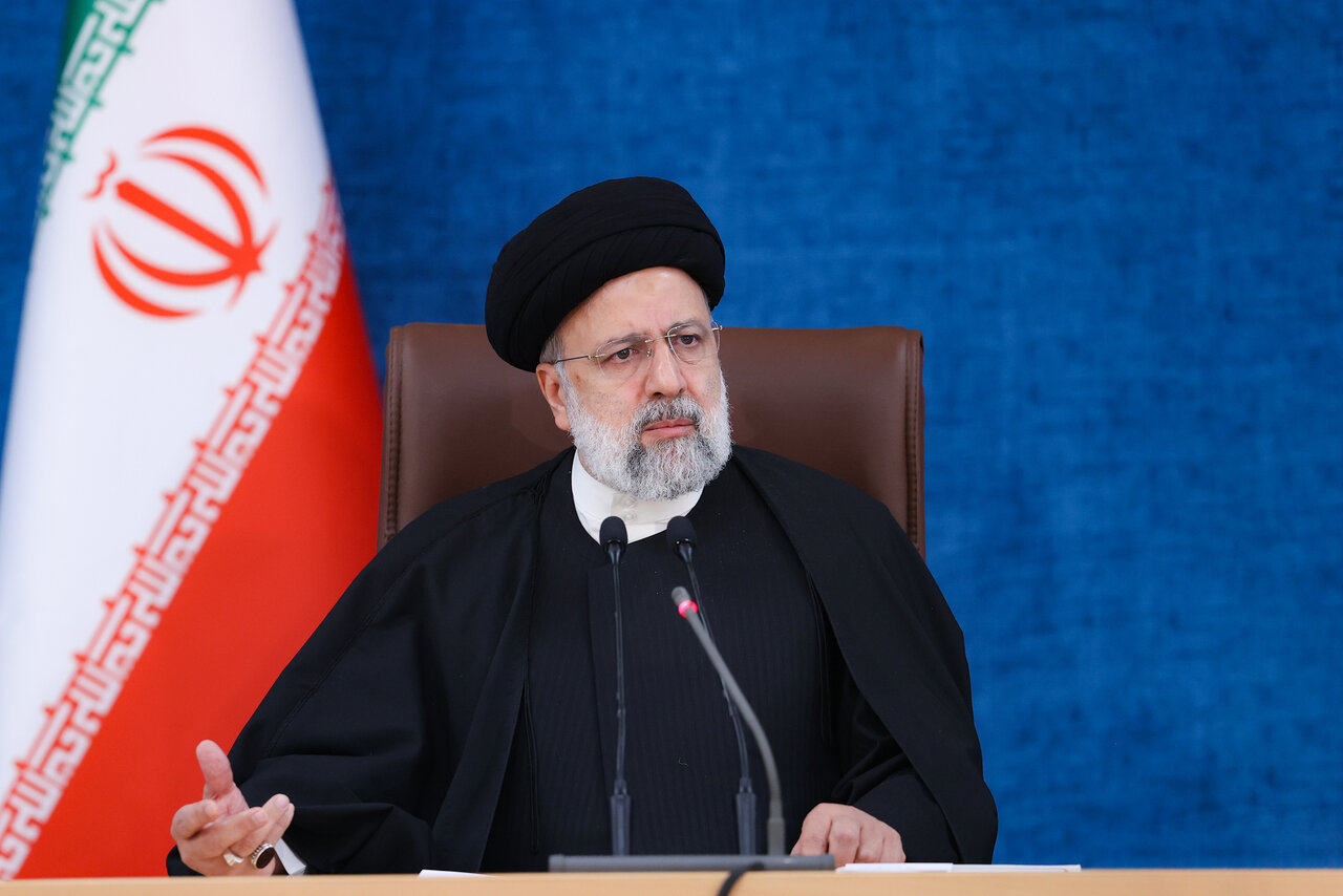 شهید جمهور؛ همچون چراغی روشن در راه مبارزه با فساد