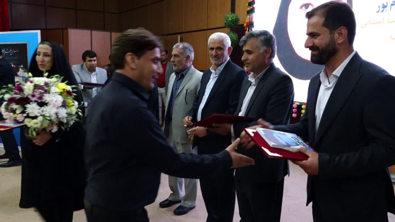 تجلیل از معلمان نمونه کشوری و استانی در یاسوج+تصاویر