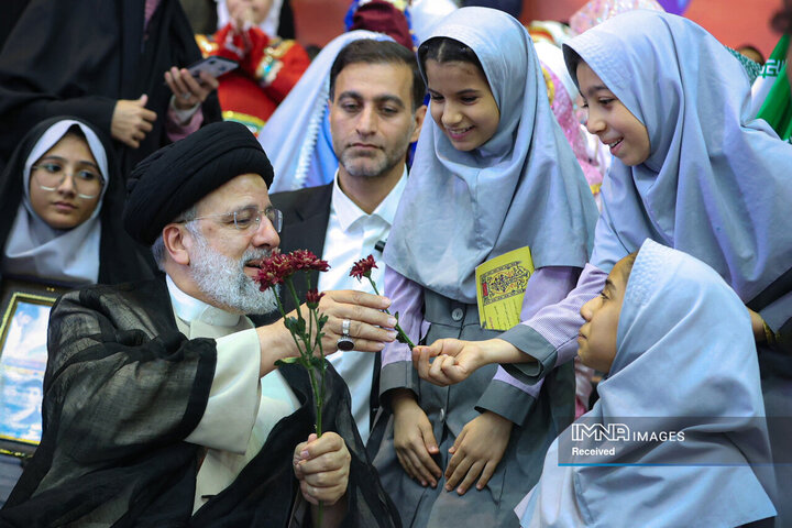 جشن گرامیداشت روز دختر در ورزشگاه آزادی