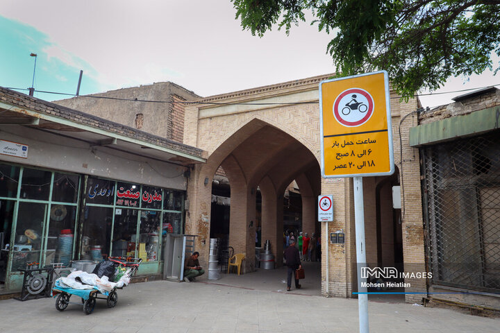 نجات بازار اصفهان از موتورسیکلت‌ها