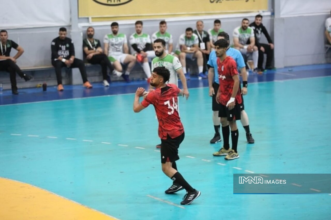 یک پیروزی و یک تساوی از آن طلاییپوشان در نقشجهان