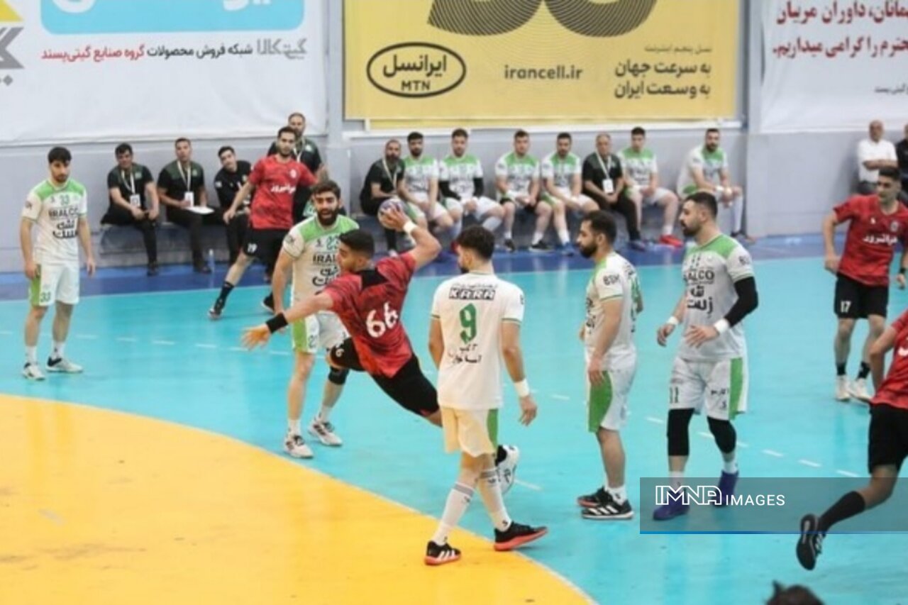 ۲ شهرآورد در نصفجهان