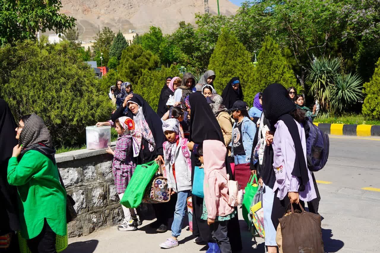 «دورهمی فرشتهها» در باغ بانوان صدف اصفهان