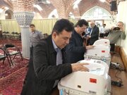 شهردار تبریز در مسجد پل سنگی رای داد