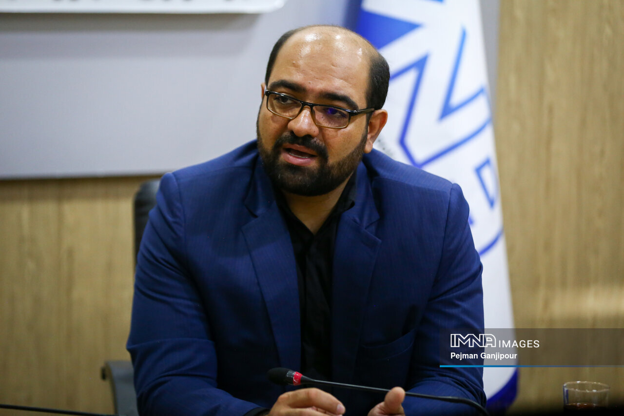 کشاورزی و صنعت پیشران اقتصادی تیران و کرون /ایجاد پایانه صادراتی غرب استان اصفهان