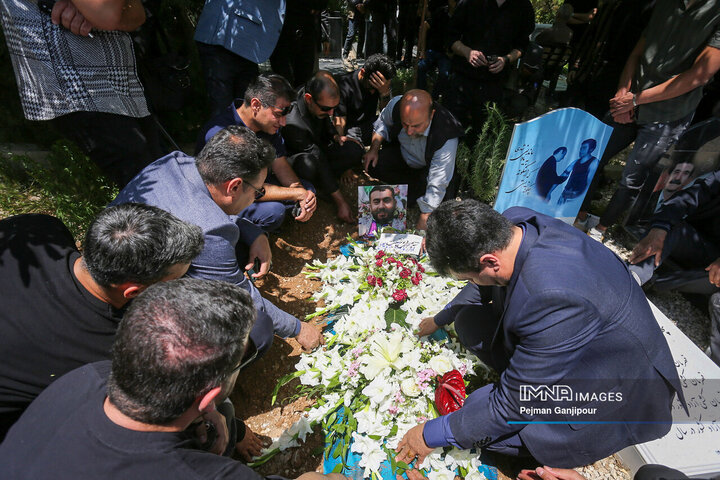 مراسم تشییع قهرمان پارادوومیدانی در اصفهان