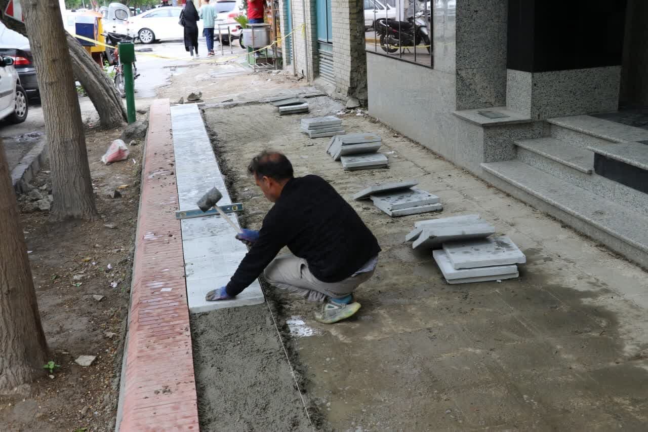 سرتاسر خیابان احمدآباد جدولگذاری و آسفالت میشود