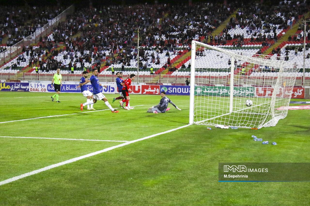 تقابل سرخابیهای پایتخت با قعرنشینان جنوبی و شمالی