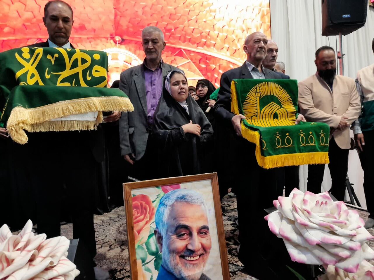 رونمایی از کتاب صوتی «زیر این عَلَم» در خمینی شهر