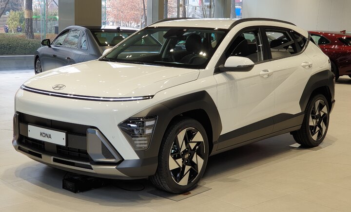 هیوندای کونا + مشخصات، عکس و قیمت HYUNDAI KONA SX۲ شرکت تجارت و پشتیبانی کرمان خودرو