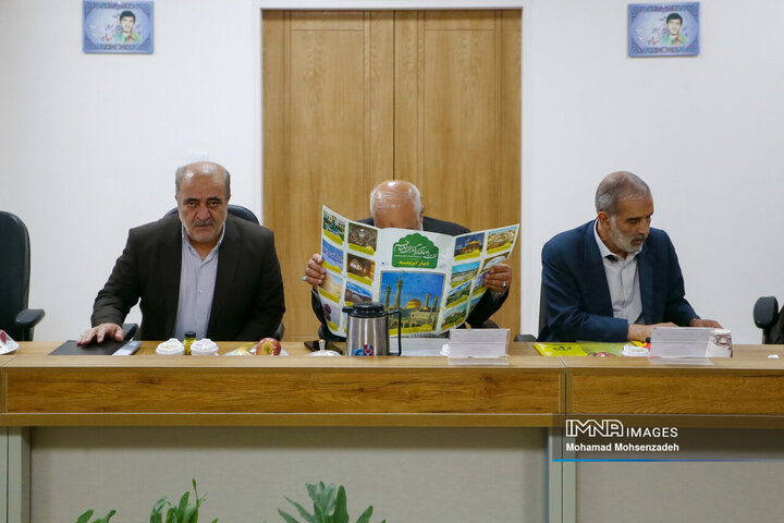 هفتادویکمین اجلاس مجمع مشورتی روسای شورای اسلامی شهرهای مرکز استان