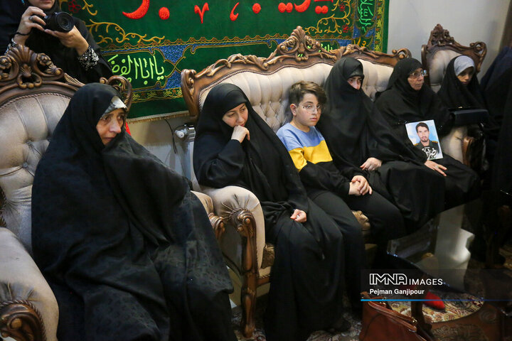 دیدار خانواده شهدای راه قدس با خانواده سردار شهید زاهدی