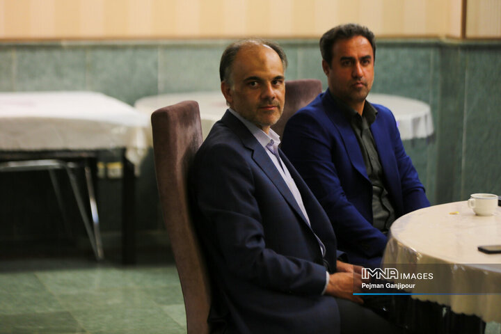 آیین تجلیل از تلاشگران نهادها و دستگاه‌های اجرایی ستاد تسهیلات سفر شهر اصفهان