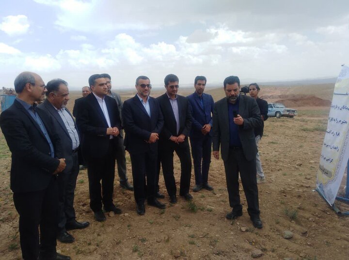 آغاز عملیات خاکبرداری پروژه راه آهن زاهدان - بیرجند - مشهد + فیلم