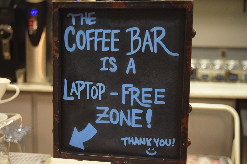 دورکاری، دردسر جدید کافهها در اسپانیا