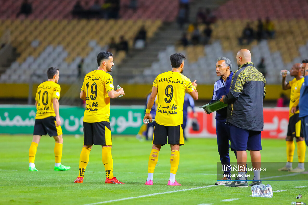 بالاخره راه سپاهان و مورایس پس از ۸۶۳ روز از هم جدا شد