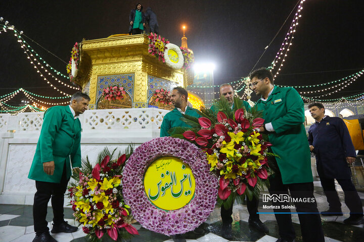 گل آرایی حرم مطهر امام رضا(ع)