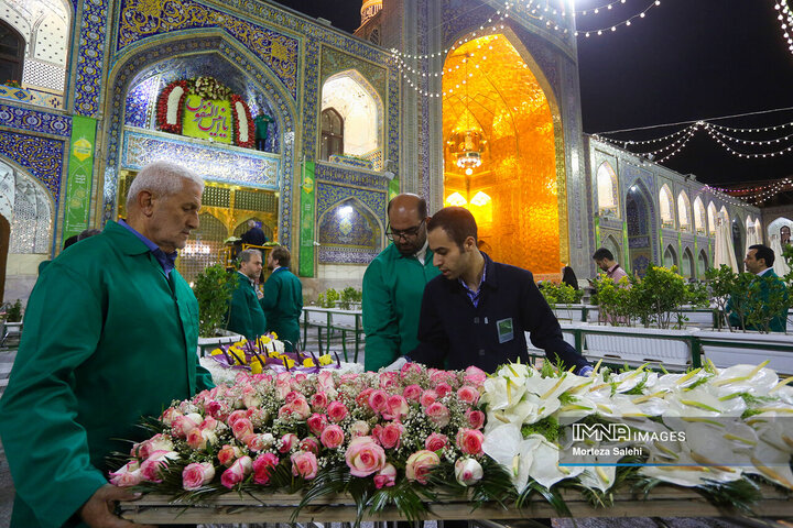 گل آرایی حرم مطهر امام رضا(ع)