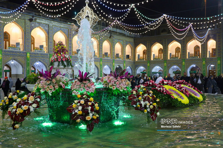 گل آرایی حرم مطهر امام رضا(ع)