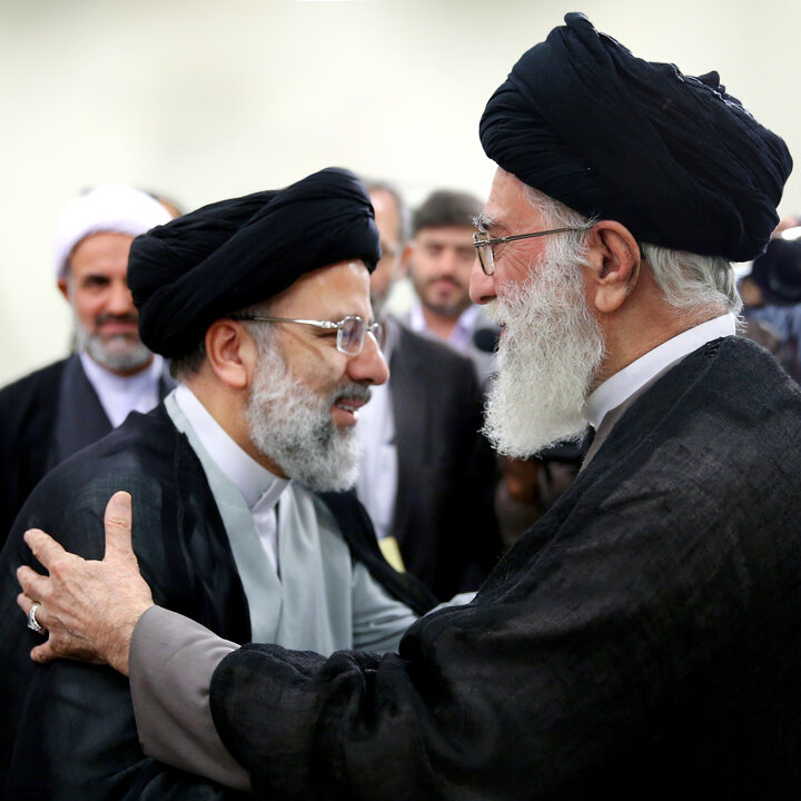 تصاویری از آیت‌الله شهید سیدابراهیم رئیسی در کنار رهبر انقلاب اسلامی