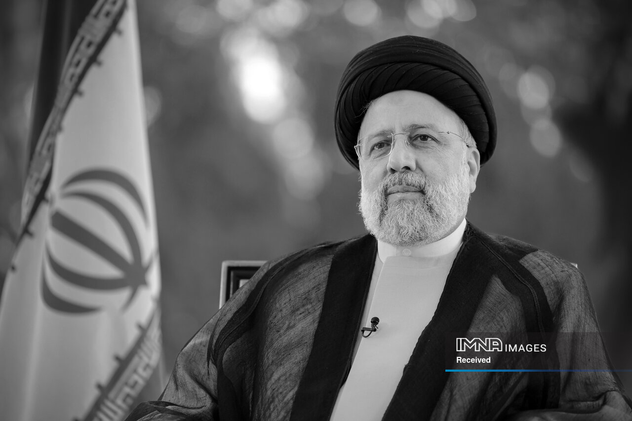 امیر آشتیانی: رئیس‌جمهور در «میدان خدمت به مردم» به شهادت رسید