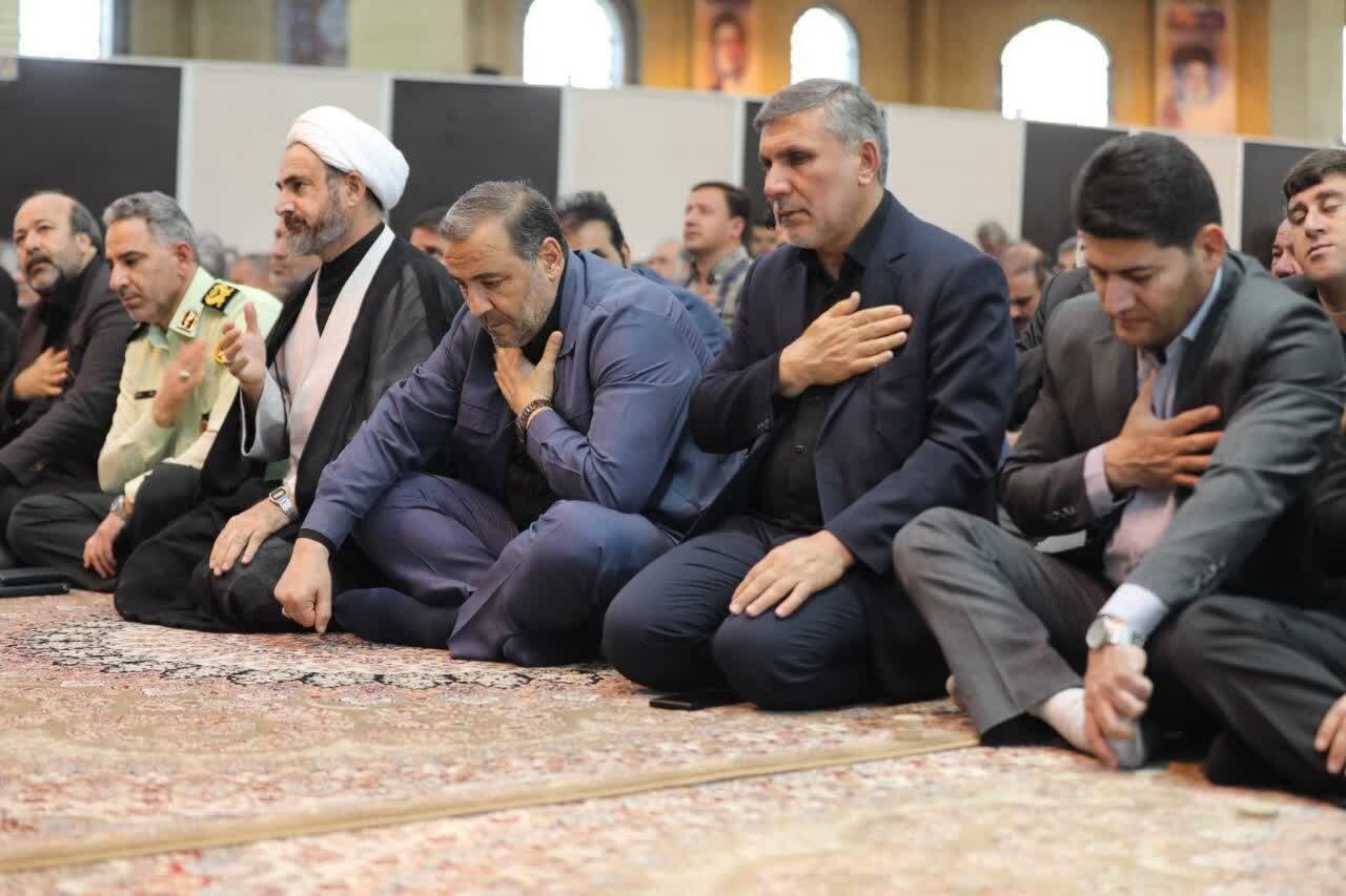 برگزاری مراسم شهادت رئیسجمهور و همراهان در مصلی ایلام + فیلم و تصاویر