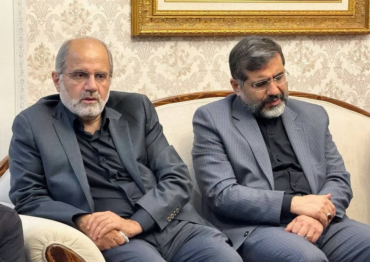 حضور وزیر فرهنگ در منزل شهید حسین امیرعبداللهیان+ تصاویر