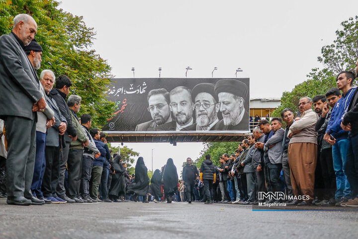 تشييع رئيس جمهور عزيز ايران در تبريز