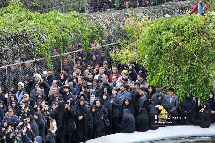 تشييع رئيس جمهور عزيز ايران در تبريز