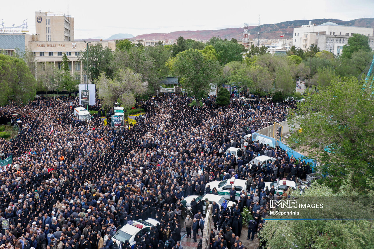 وقتی اشکها با قلم و دوربینها گره میخورد