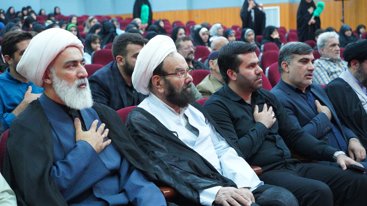 برگزاری مراسم یادبود شهید آیت‌الله رئیسی و شهدای خدمت در منطقه ۱۵ اصفهان
