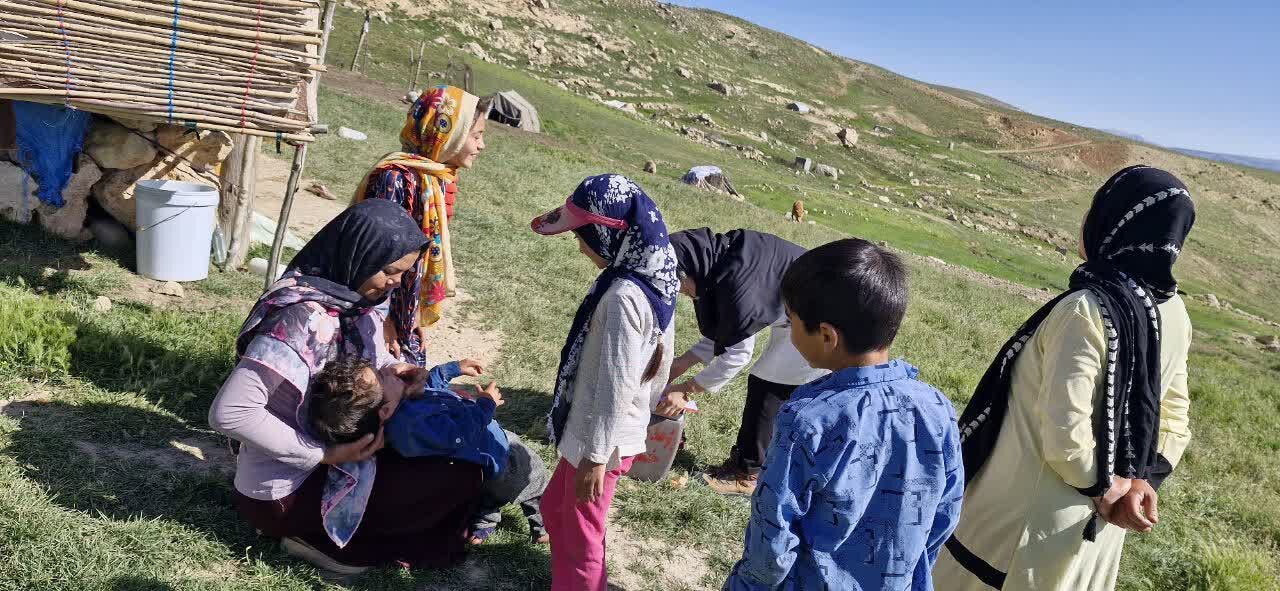 واکسیناسیون ریشه‌کنی فلج اطفال در جمعیت عشایری شهرستان سمیرم