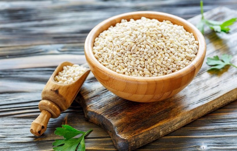 جو چه خواصی دارد؟ + تفاوت جو با جوی دو سر، تاثیر بر لاغری و علائم حساسیت