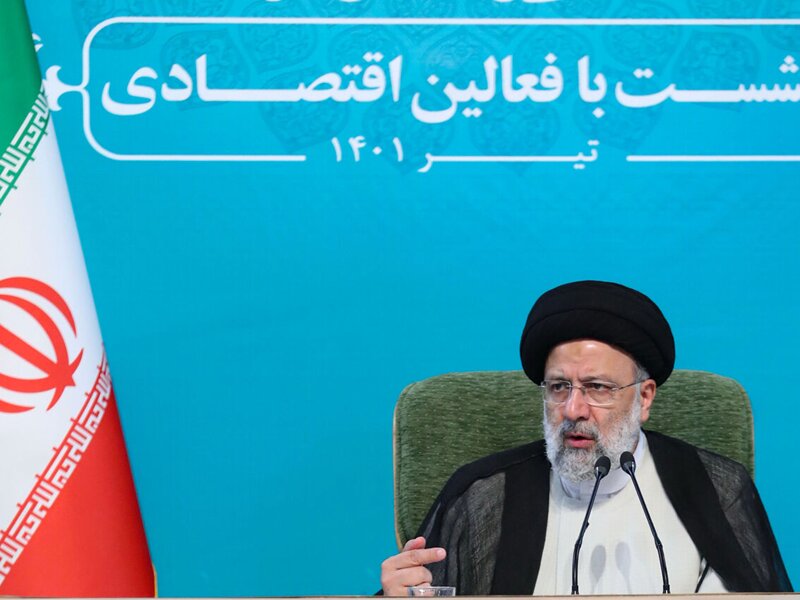 بازخوانی سفر رئیسجمهور فقید به کرمانشاه؛ اشتغال و مسکن ۲ دغدغه مهم شهید خدمت