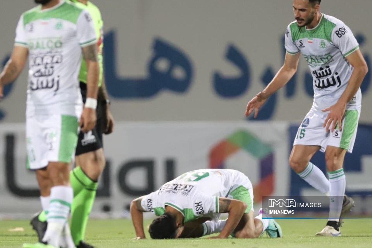 کامبک رویایی پرسپولیس در شب عجیبوغریب آزادی / استقلال در جهنم وطنی صدر جدول را جا گذاشت