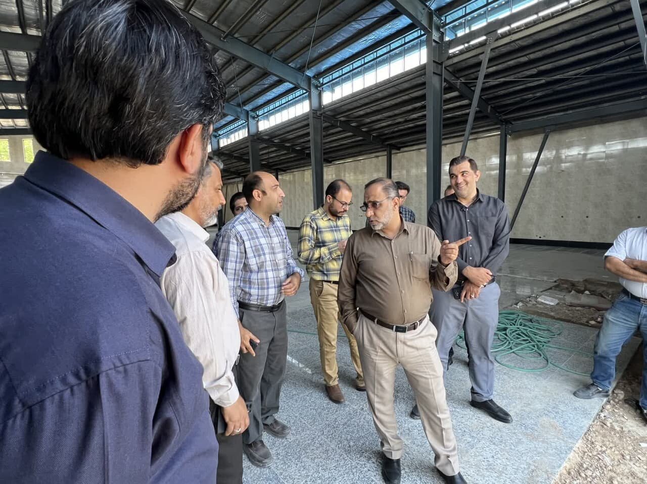 بازدید معاون شهردار از پروژههای در حال احداث میدان مرکزی میوه و ترهبار اصفهان