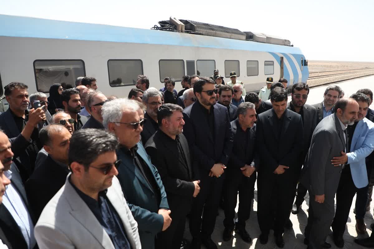 بهره‌برداری از راه‌آهن یزد_اقلید با حضور وزیر راه و شهرسازی