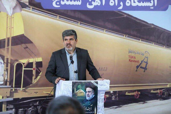 راه‌آهن سنندج از خدمات ماندگار شهید آیت‌الله رئیسی در کردستان است