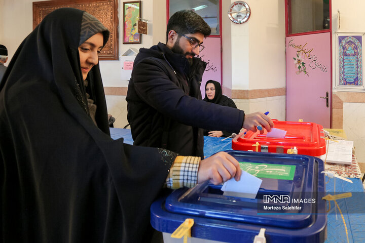 رئیس ستاد انتخابات و روسای کمیته‌های مختلف آن در کردستان تعیین شدند