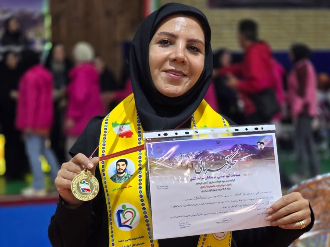 کسب مقام نخست معلم کوهنورد دماوندی در مسابقات فرهنگیان کشور