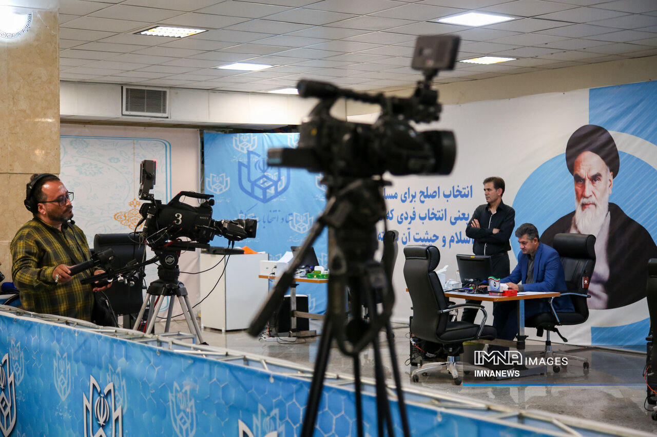 فوران احساس مسئولیت در سایه نقش کم فروغ احزاب